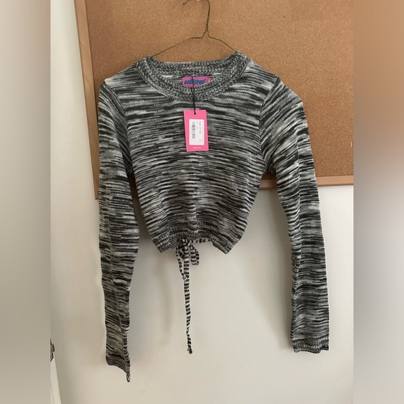 Edikted Medina Open-Back Sweater - Picture 3 of 7